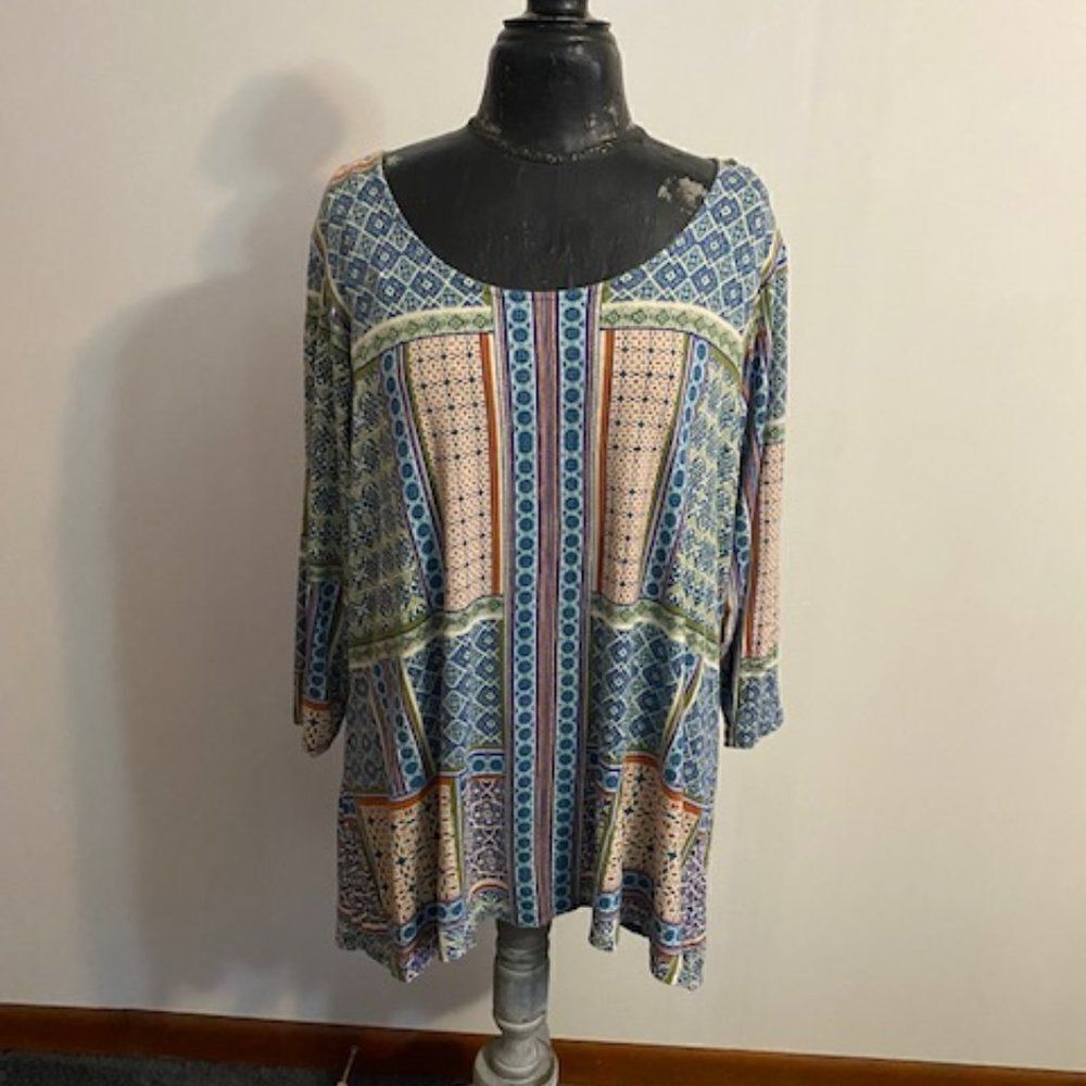 Rose + Olive Multi-color 3/4 sleeves pull-over Hi-Lo tunic. size XXL